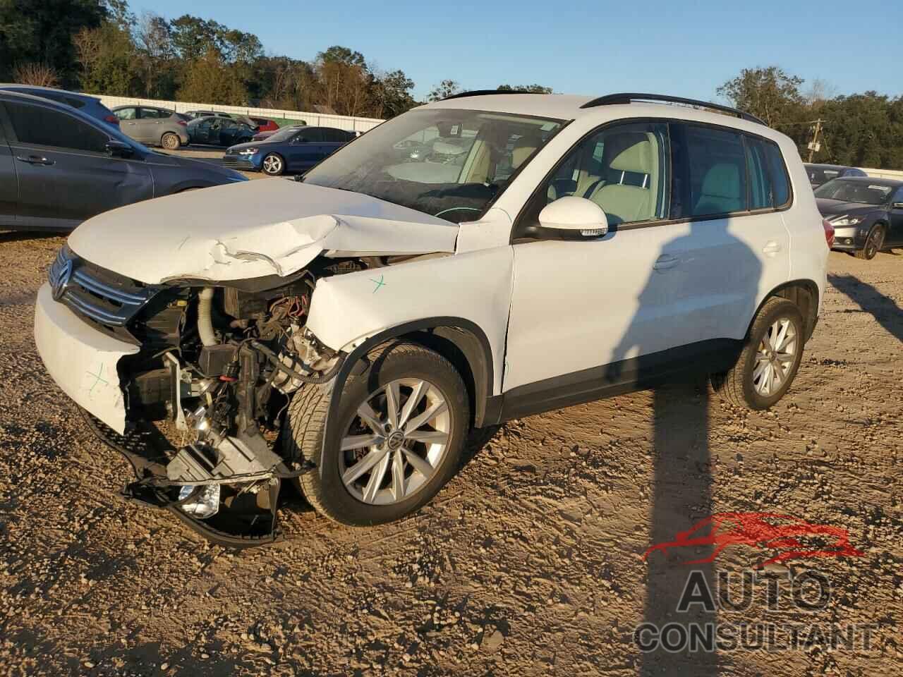 VOLKSWAGEN TIGUAN 2015 - WVGAV7AX0FW565490