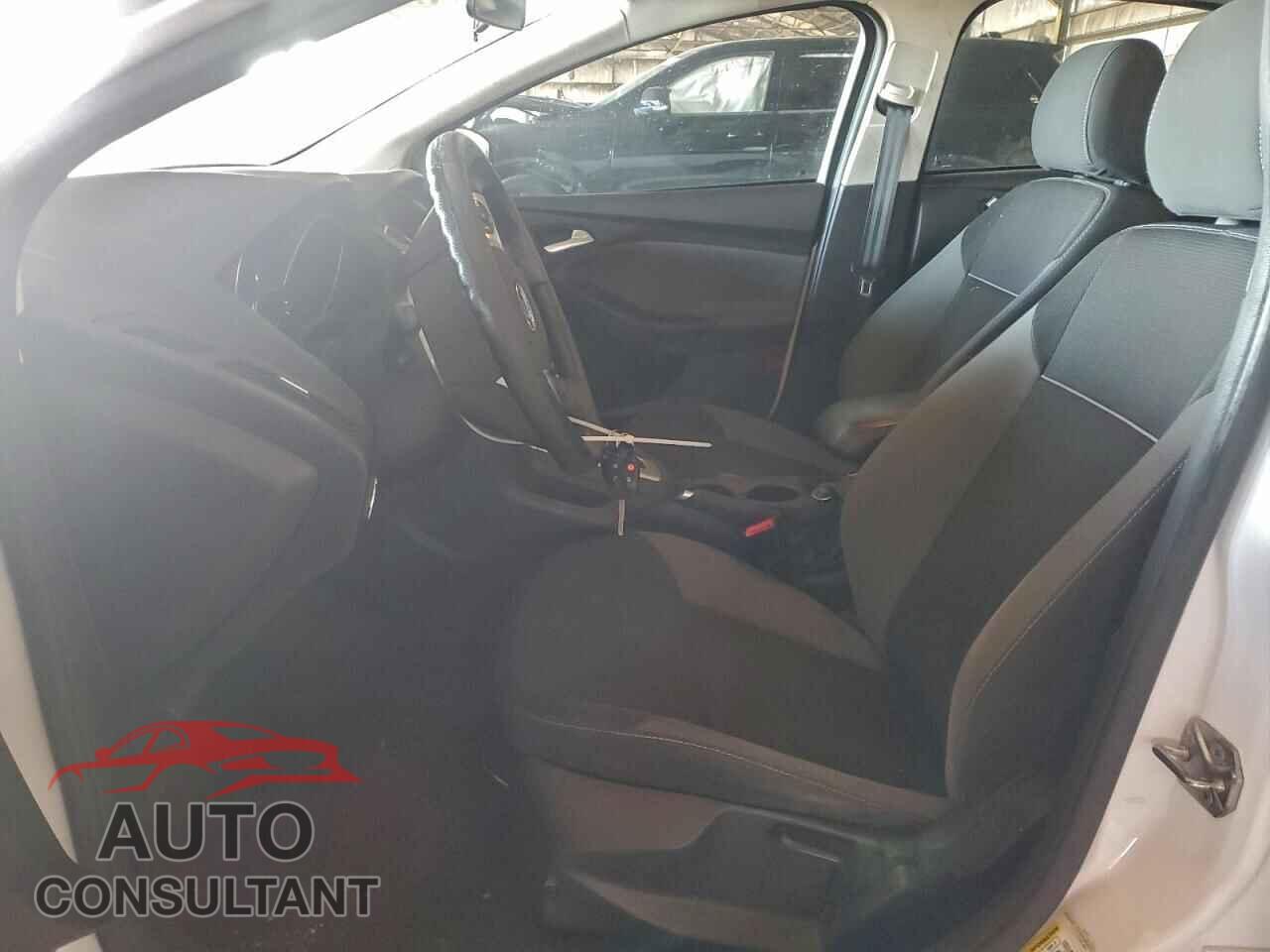 FORD FOCUS 2014 - 1FADP3K23EL442442
