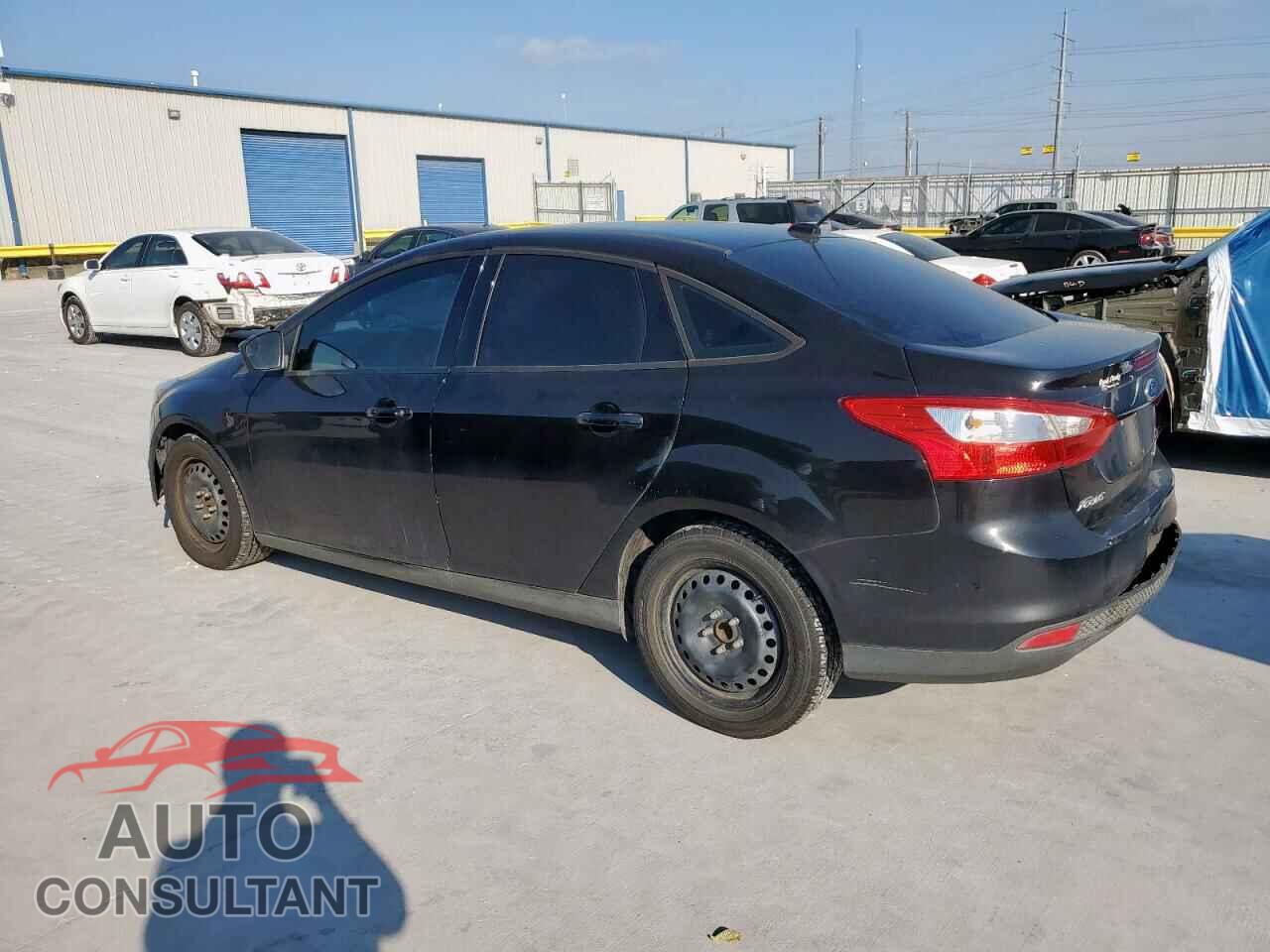 FORD FOCUS 2012 - 1FAHP3F24CL466547