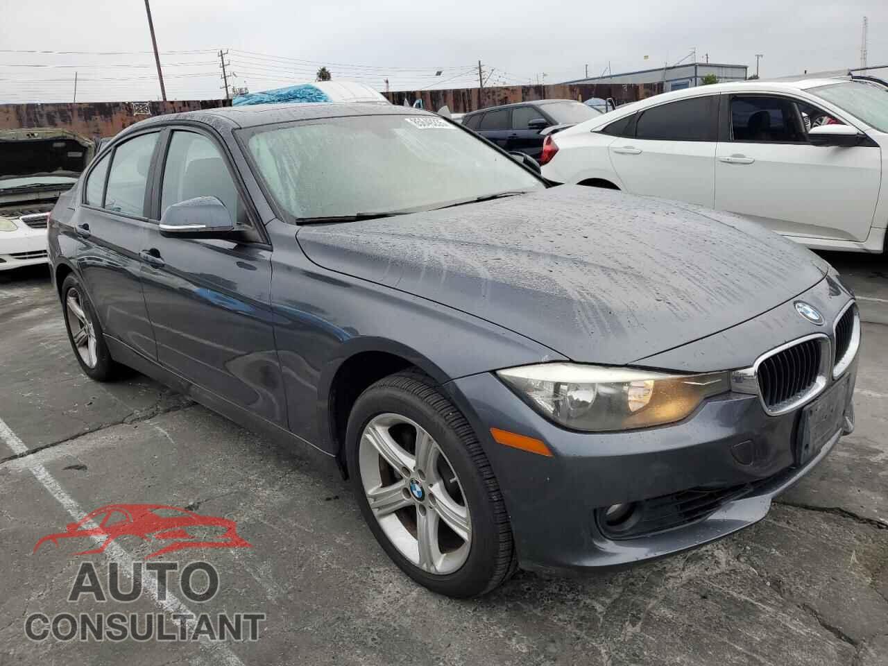 BMW 3 SERIES 2012 - WBA3C1C50CF433169