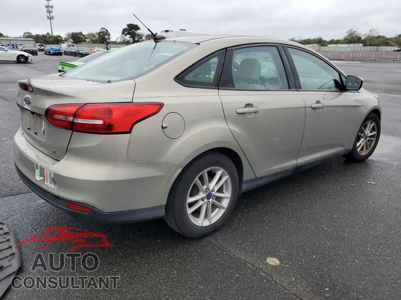 FORD FOCUS 2015 - 1FADP3F21FL247208