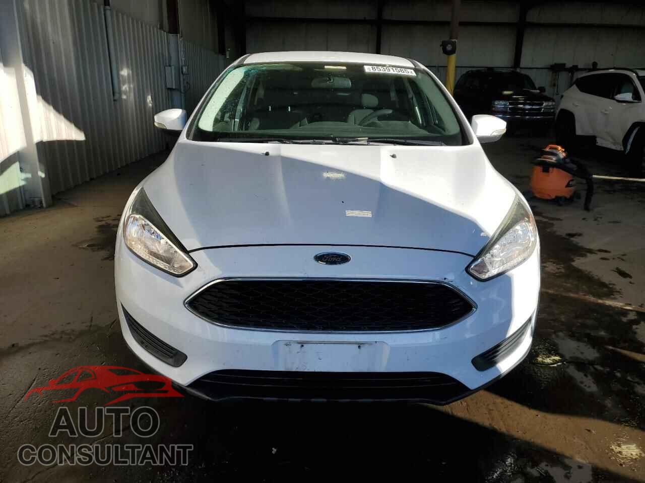 FORD FOCUS 2017 - 1FADP3K24HL219959