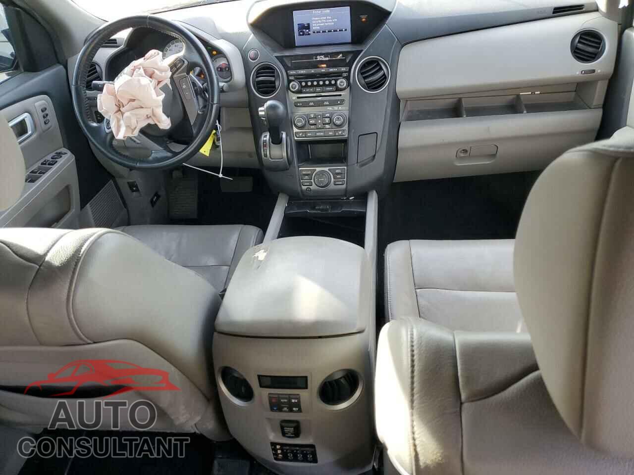HONDA PILOT 2013 - 5FNYF4H92DB022875
