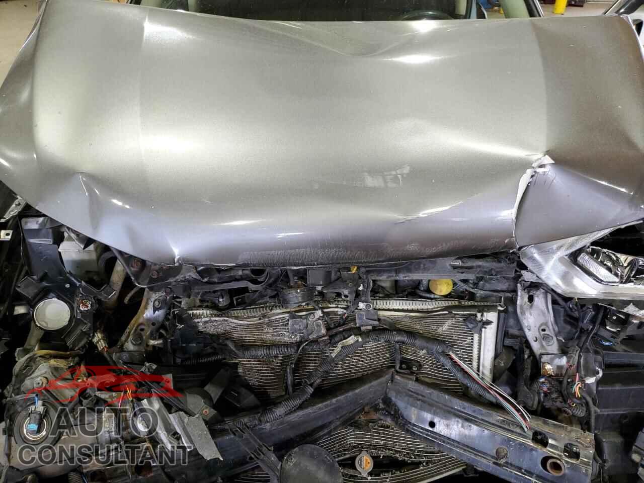 NISSAN ROGUE 2018 - KNMAT2MV1JP511139