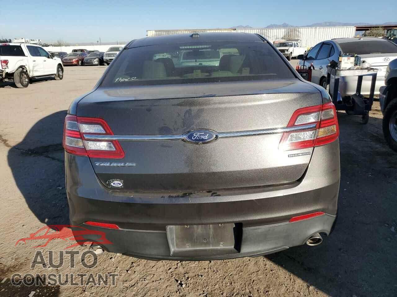 FORD TAURUS 2018 - 1FAHP2D80JG134905