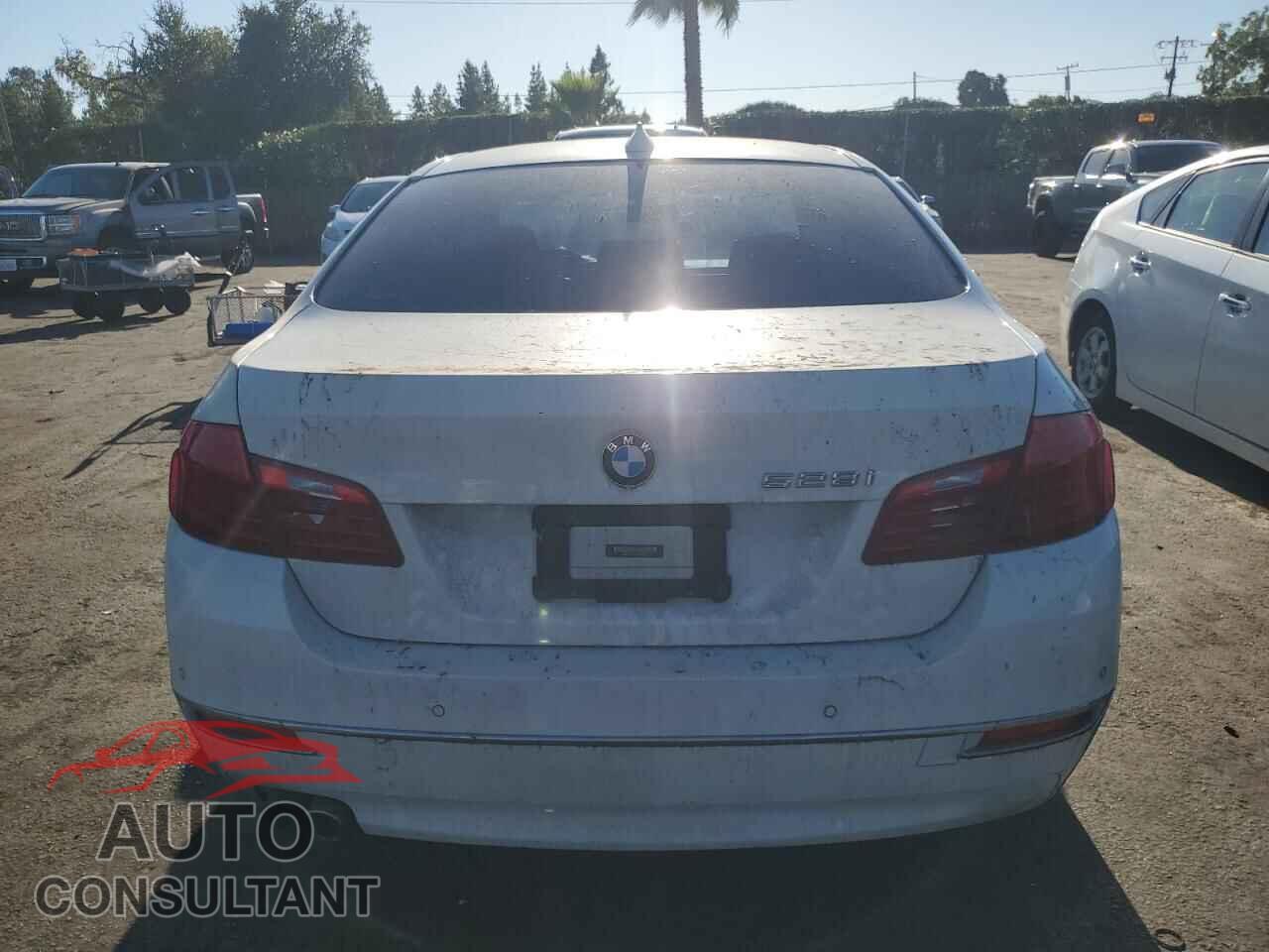 BMW 5 SERIES 2014 - WBA5A5C58ED505594