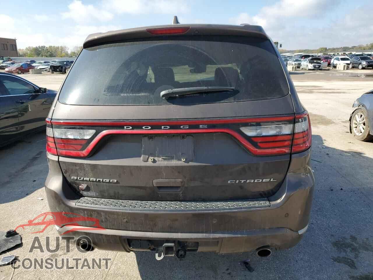 DODGE DURANGO 2018 - 1C4RDJEG3JC456002