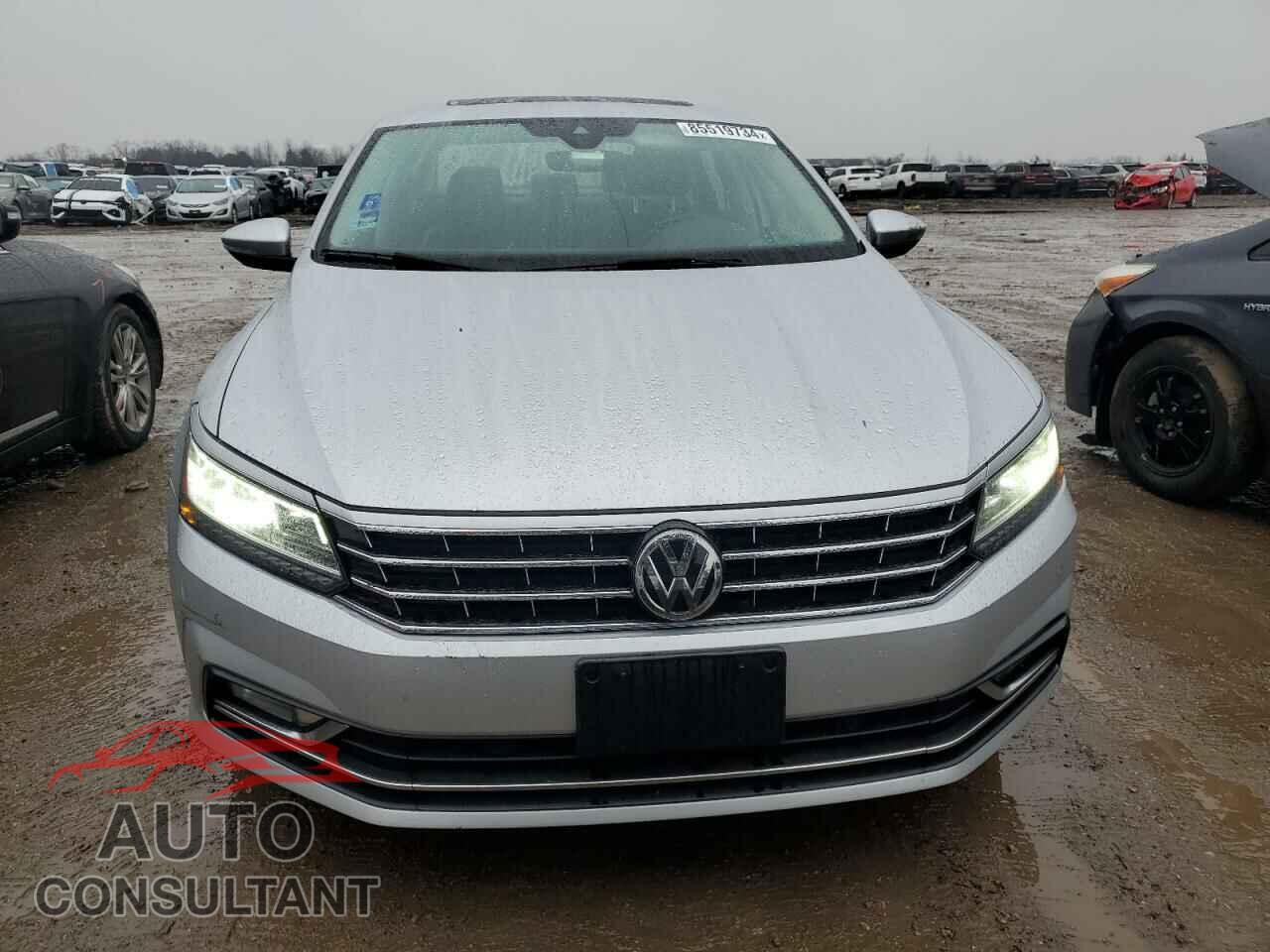 VOLKSWAGEN PASSAT 2017 - 1VWCT7A34HC080416