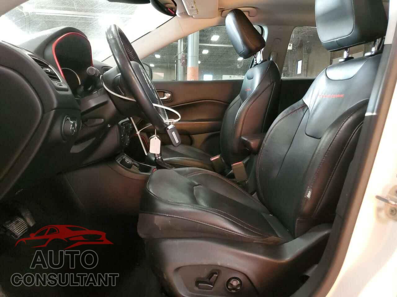 JEEP COMPASS 2019 - 3C4NJDDB7KT601496