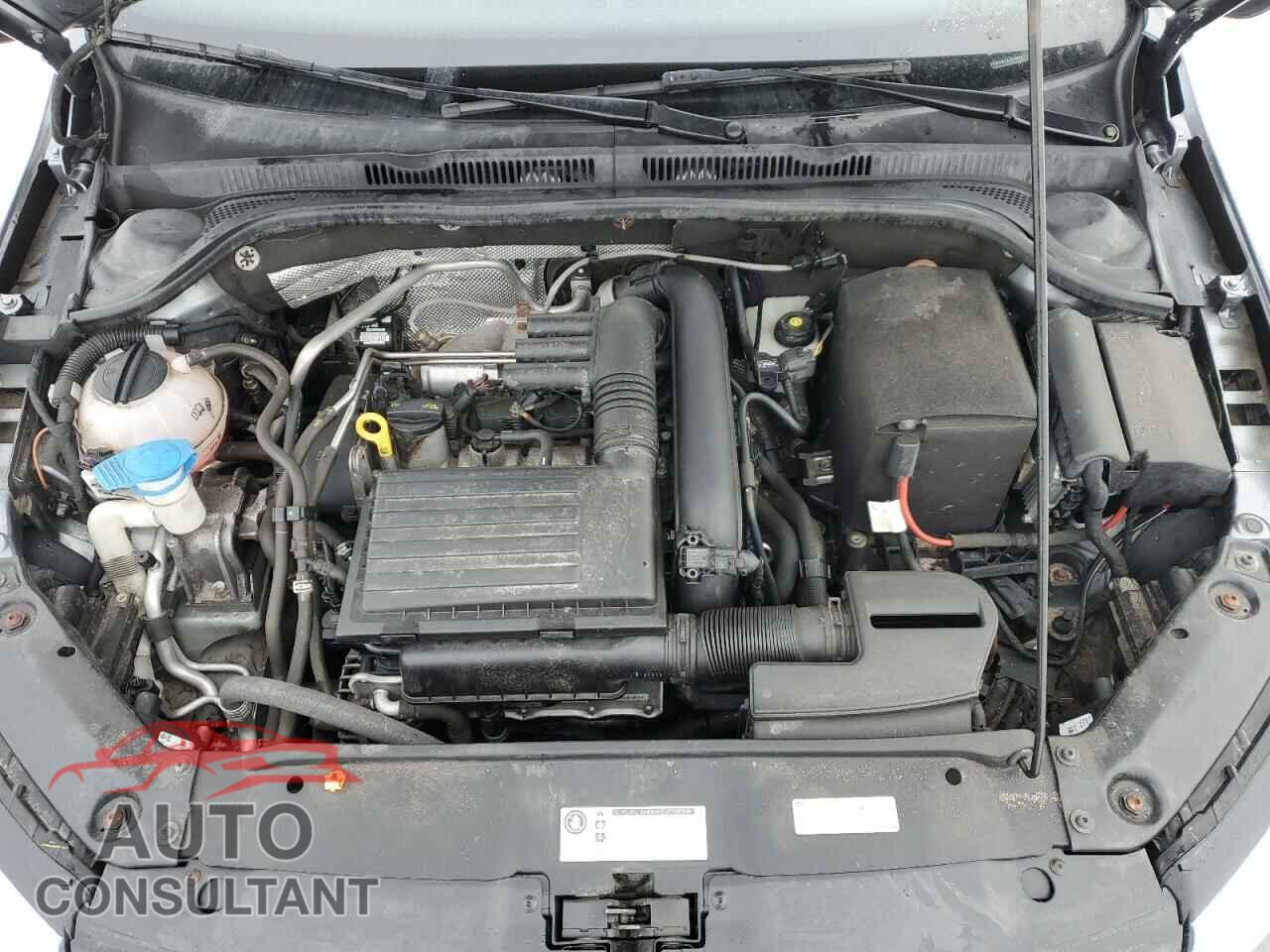 VOLKSWAGEN JETTA 2017 - 3VW2B7AJ5HM213521
