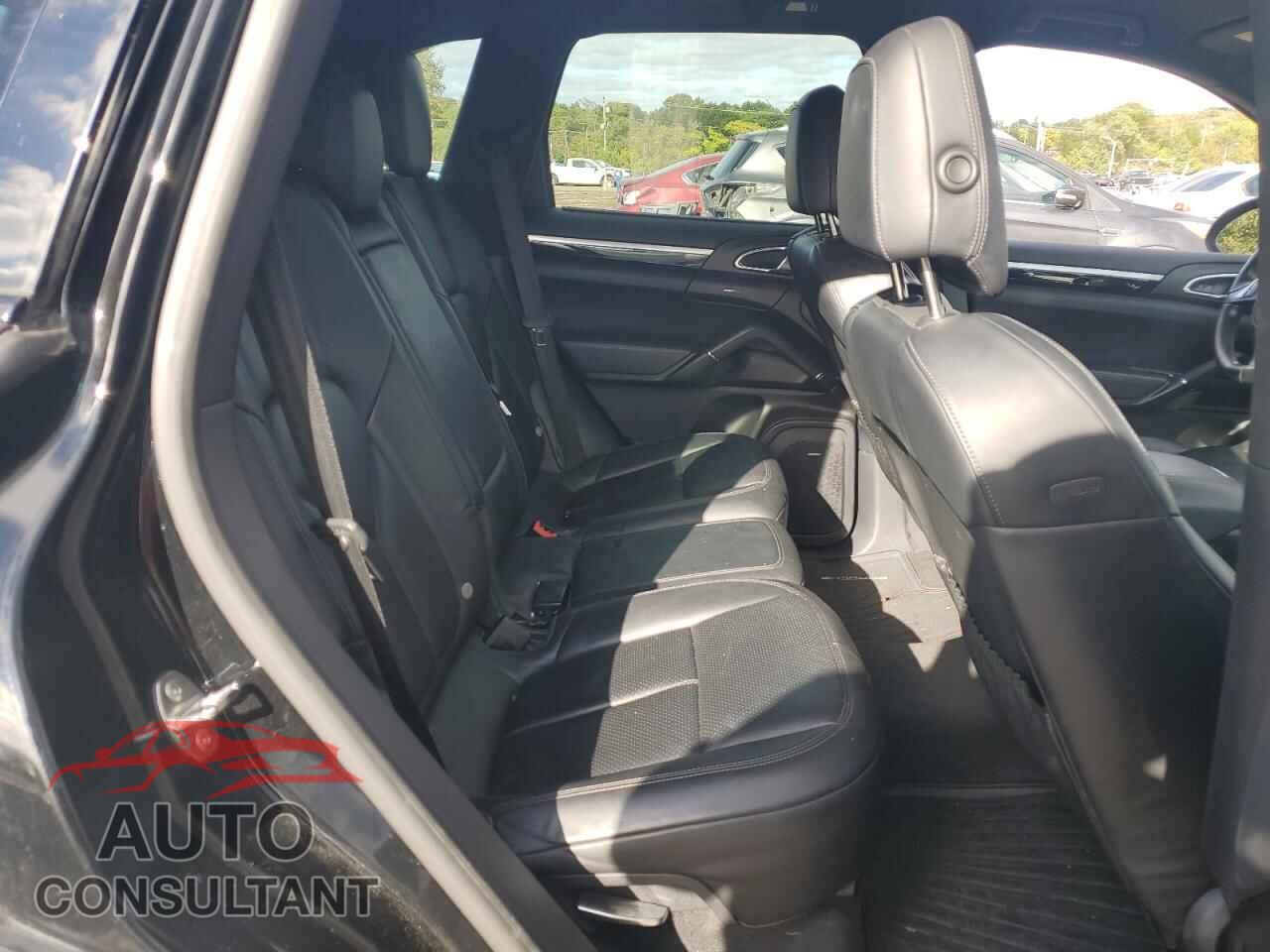 PORSCHE CAYENNE 2014 - WP1AA2A26ELA04524