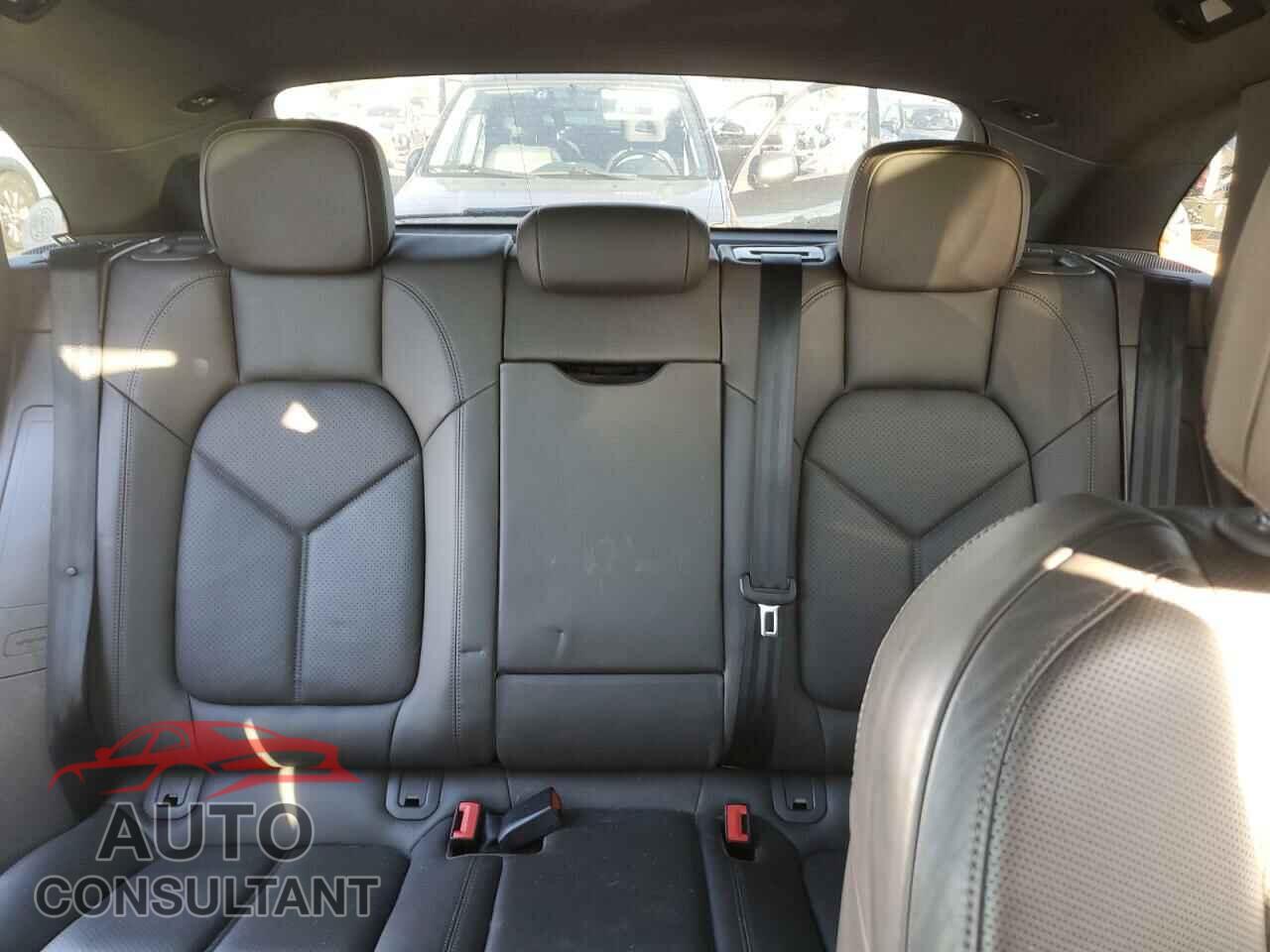 PORSCHE MACAN 2017 - WP1AB2A59HLB14477