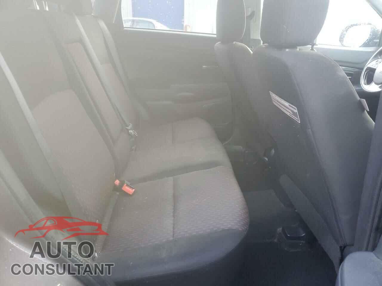 MITSUBISHI OUTLANDER 2017 - JA4AR3AU9HZ011643