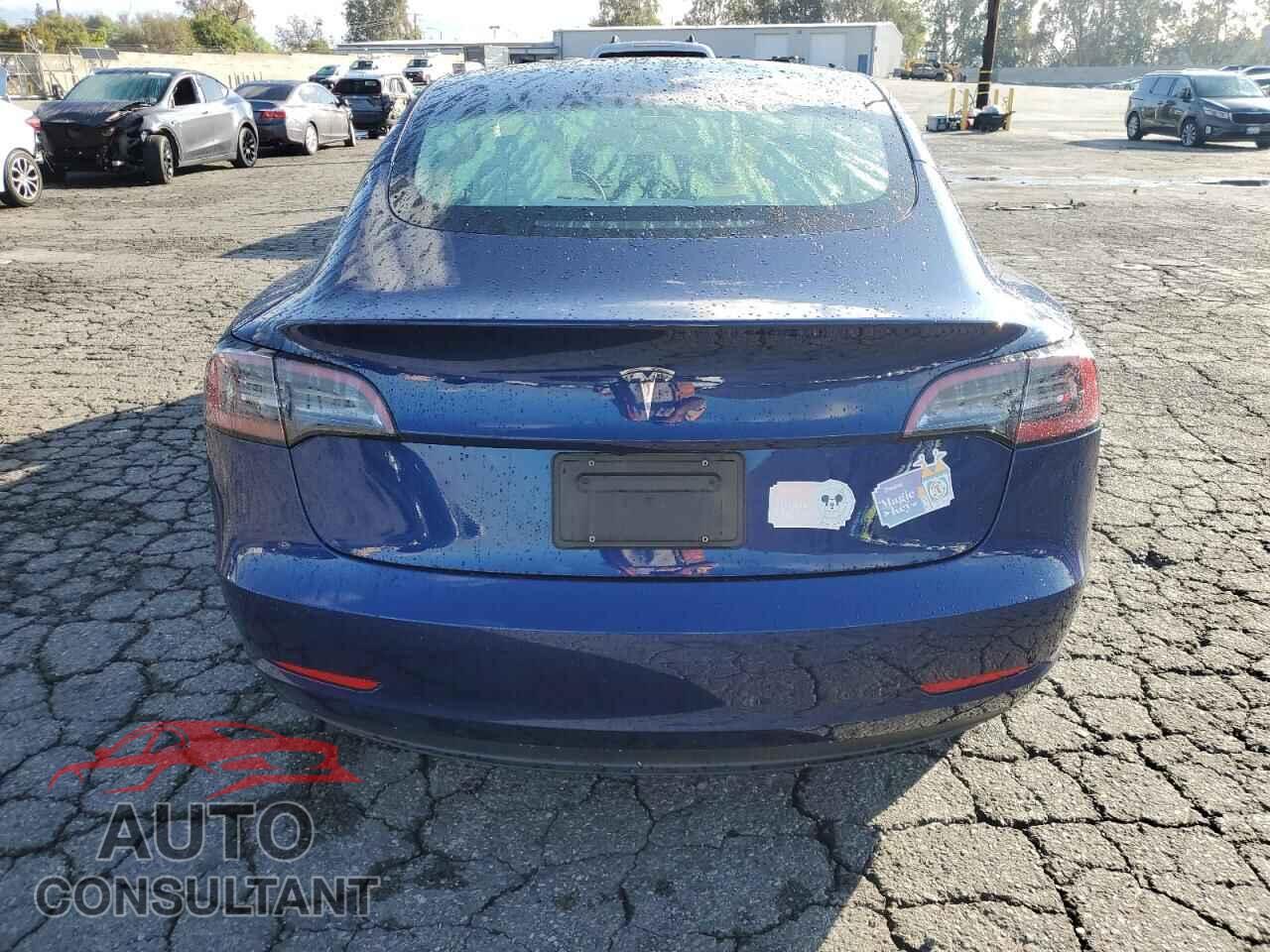 TESLA MODEL 3 2023 - 5YJ3E1EA6PF703703