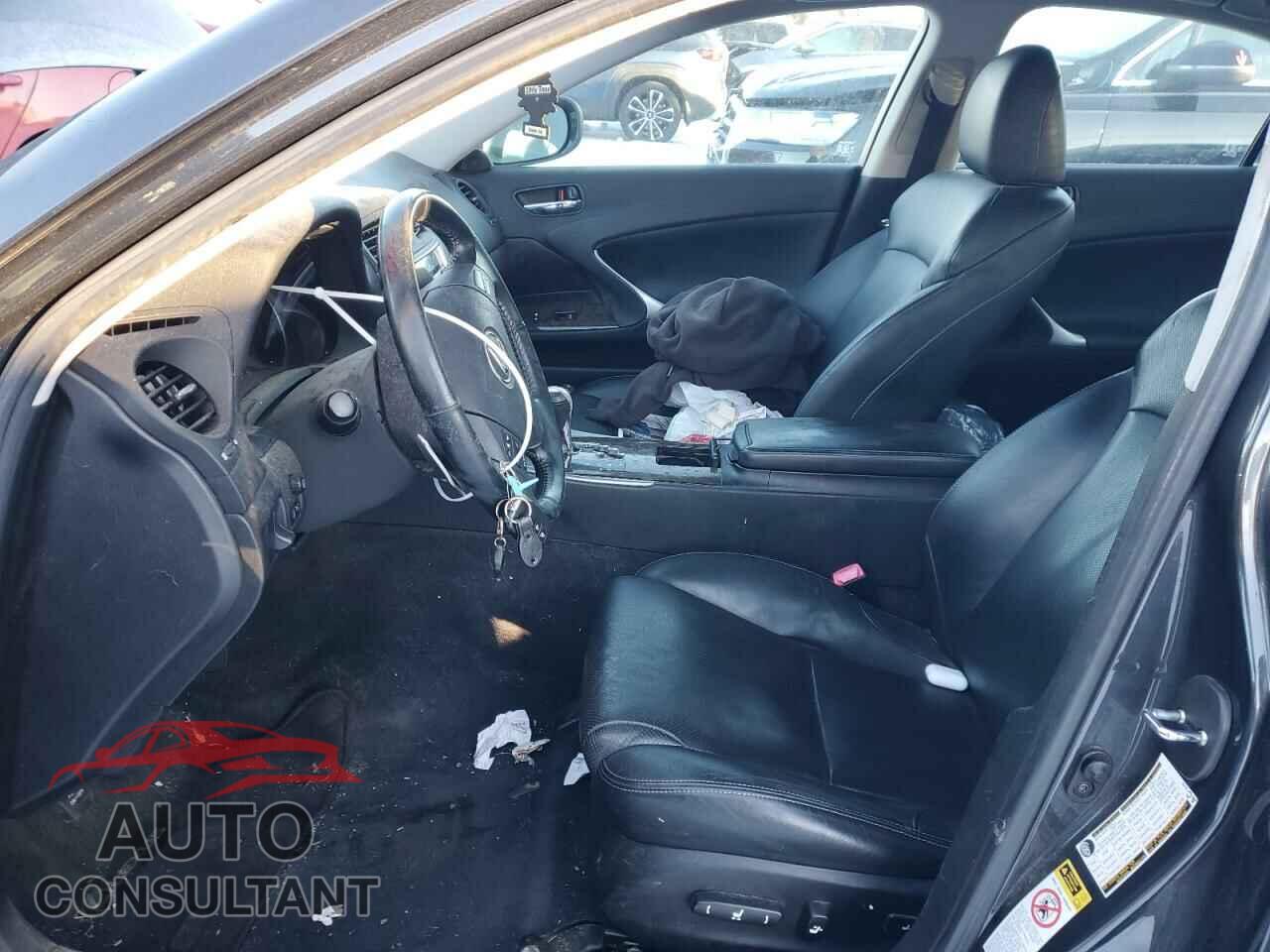 LEXUS IS 2009 - JTHCK262095032375