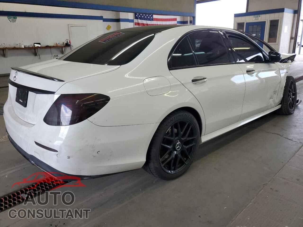 MERCEDES-BENZ E-CLASS 2019 - WDDZF4KB2KA532946