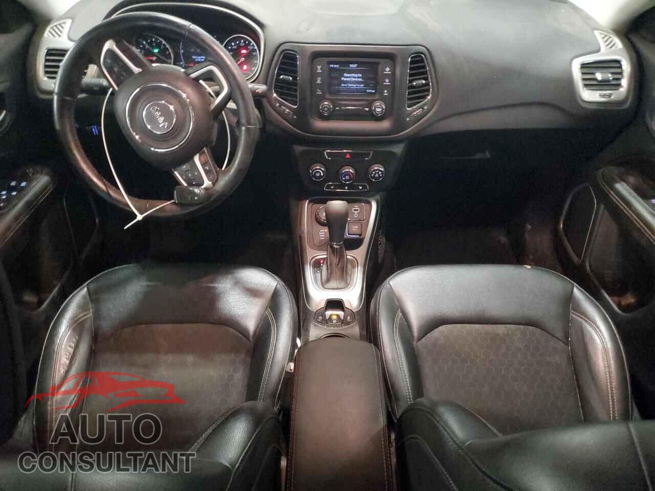 JEEP COMPASS 2018 - 3C4NJDBB6JT328343