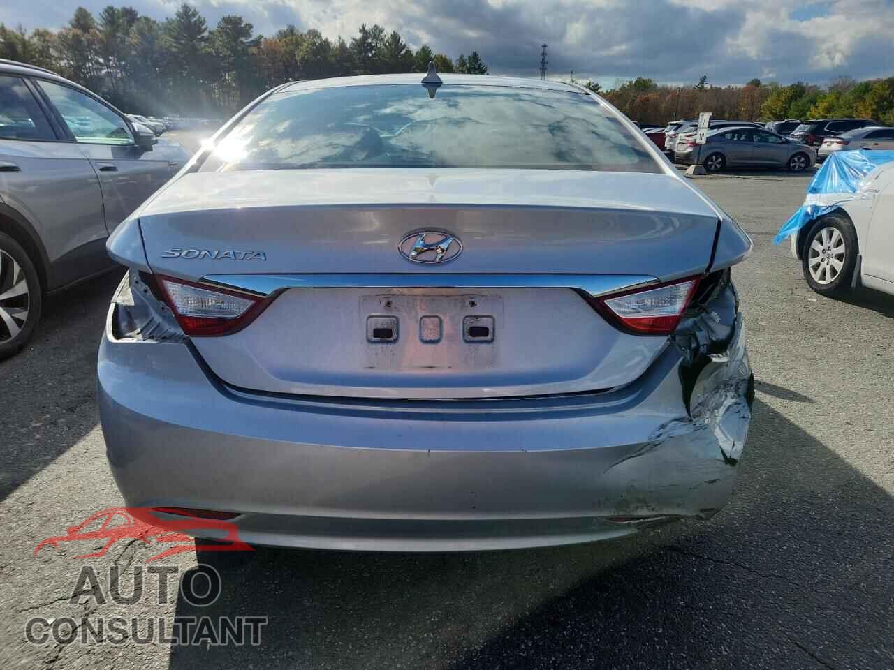 HYUNDAI SONATA 2011 - 5NPEB4AC3BH070212