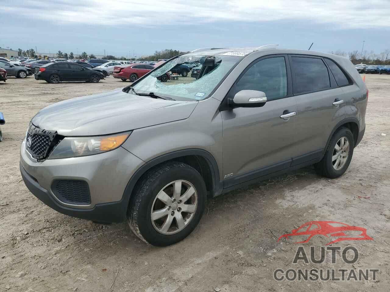 KIA SORENTO 2013 - 5XYKTDA27DG310475