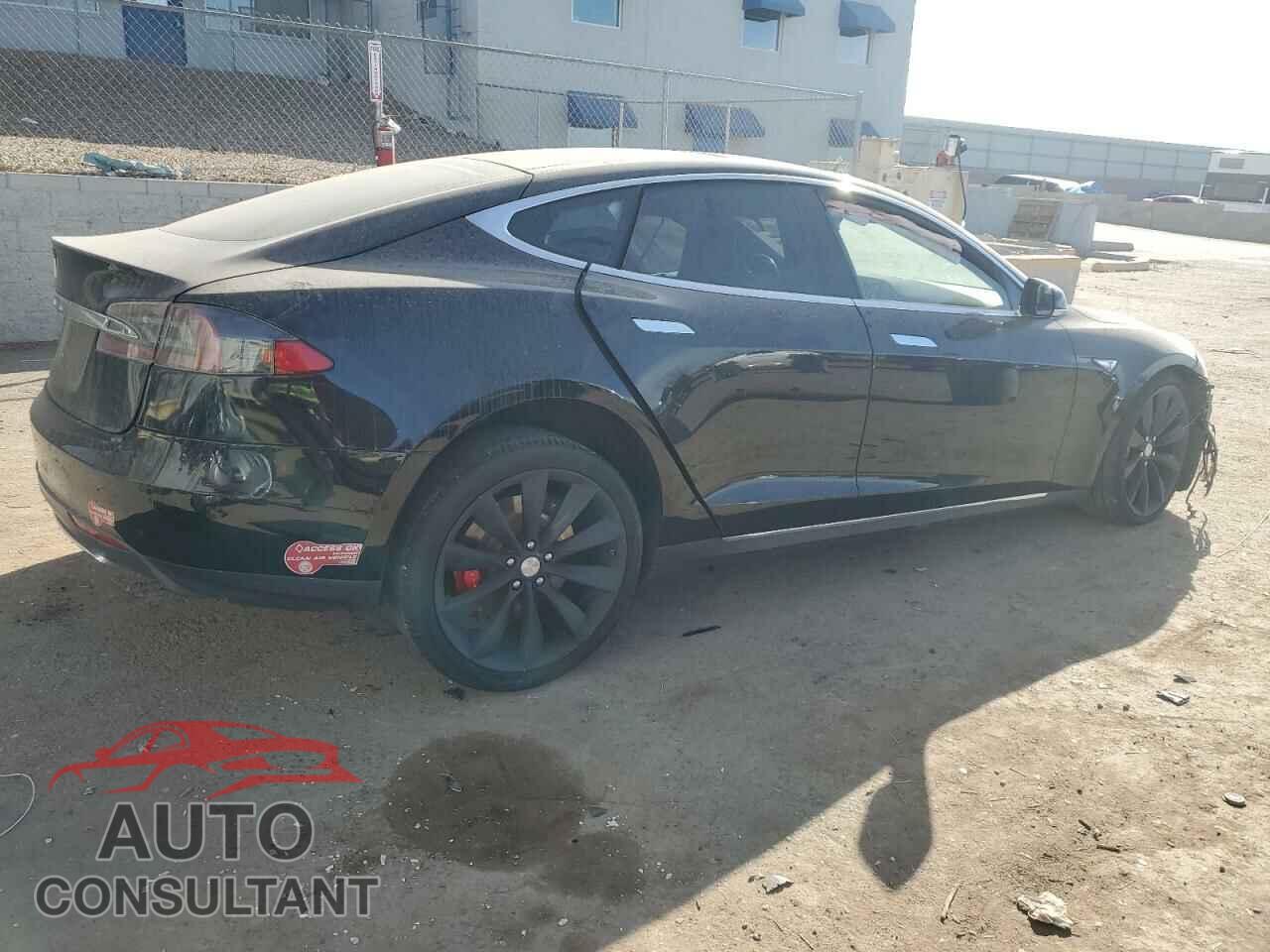 TESLA MODEL S 2015 - 5YJSA1H40FF097620