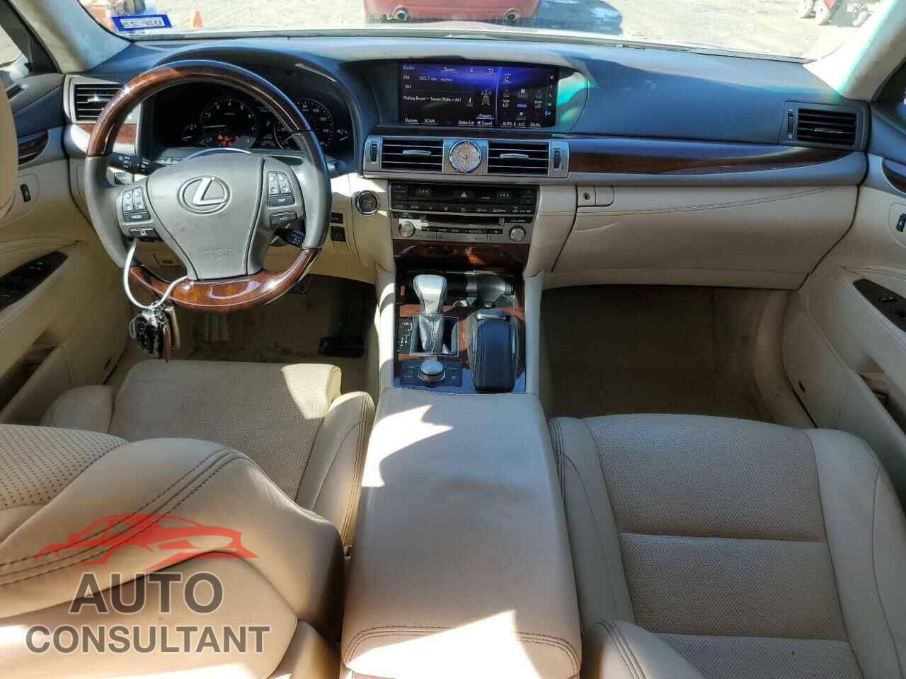 LEXUS LS460 2016 - JTHBL5EF8G5141873
