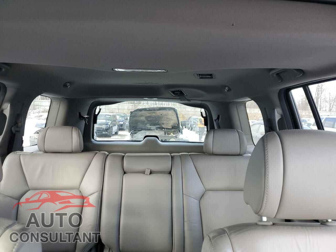 HONDA PILOT 2011 - 5FNYF4H55BB068954