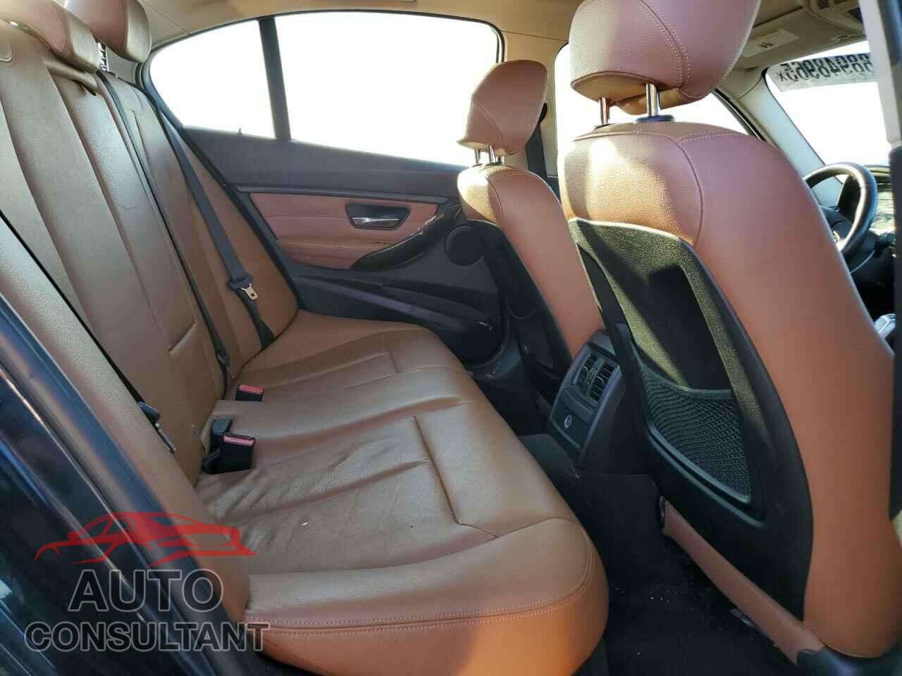 BMW 3 SERIES 2012 - WBA3A5C56CF341285