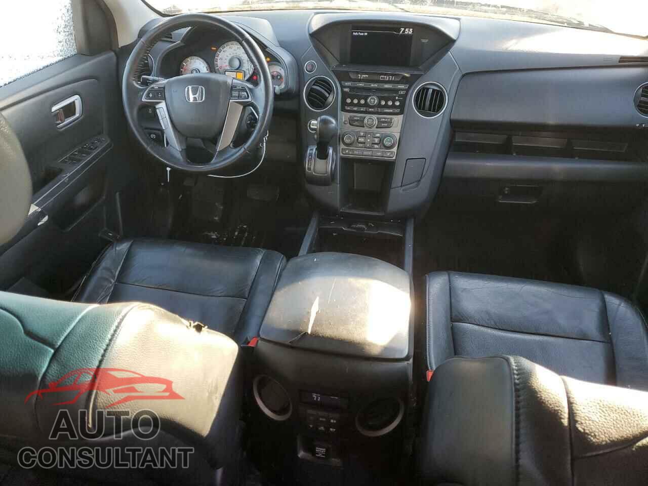 HONDA PILOT 2014 - 5FNYF4H55EB019659