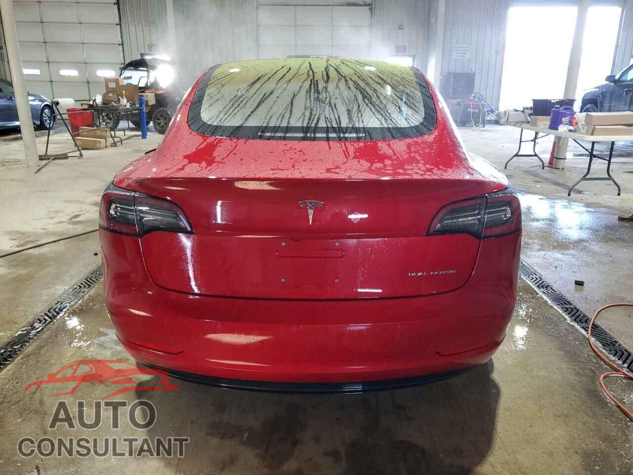 TESLA MODEL 3 2018 - 5YJ3E1EB2JF054482