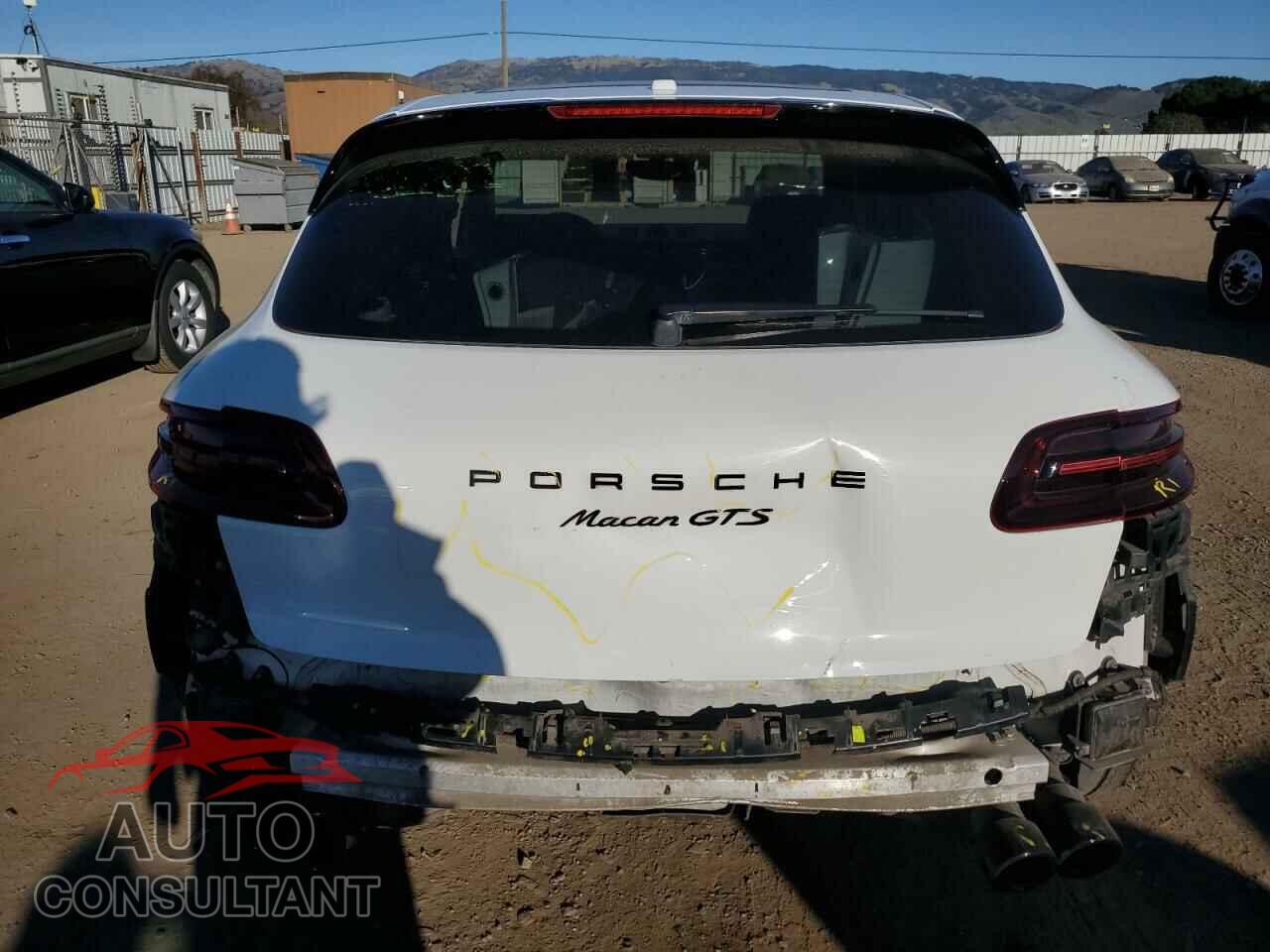 PORSCHE MACAN 2017 - WP1AG2A5XHLB55010