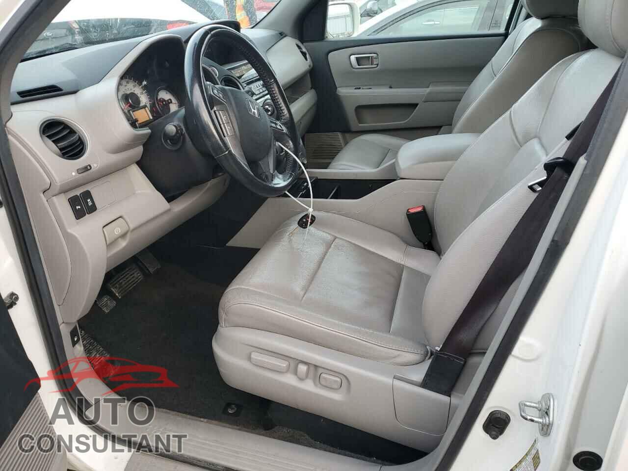 HONDA PILOT 2013 - 5FNYF4H95DB056096
