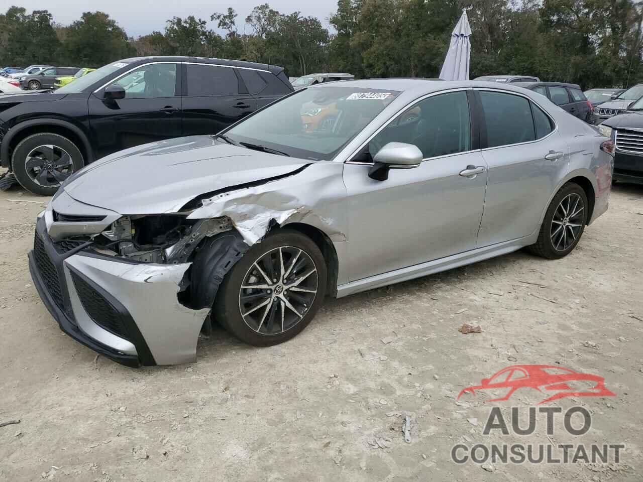 TOYOTA CAMRY 2023 - 4T1G11AK4PU738013