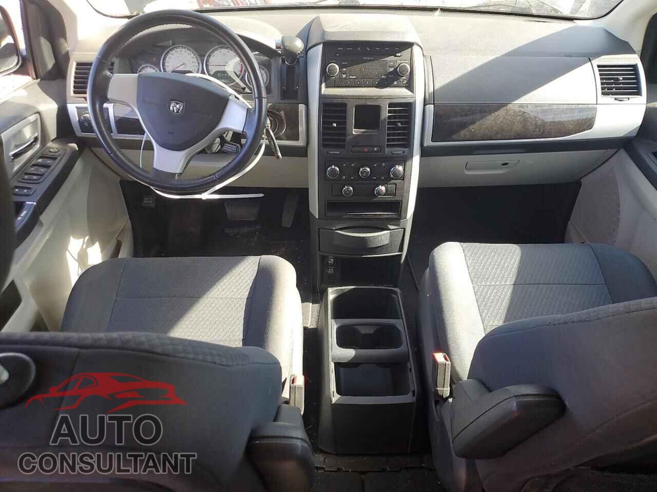 DODGE CARAVAN 2010 - 2D4RN5D17AR119635