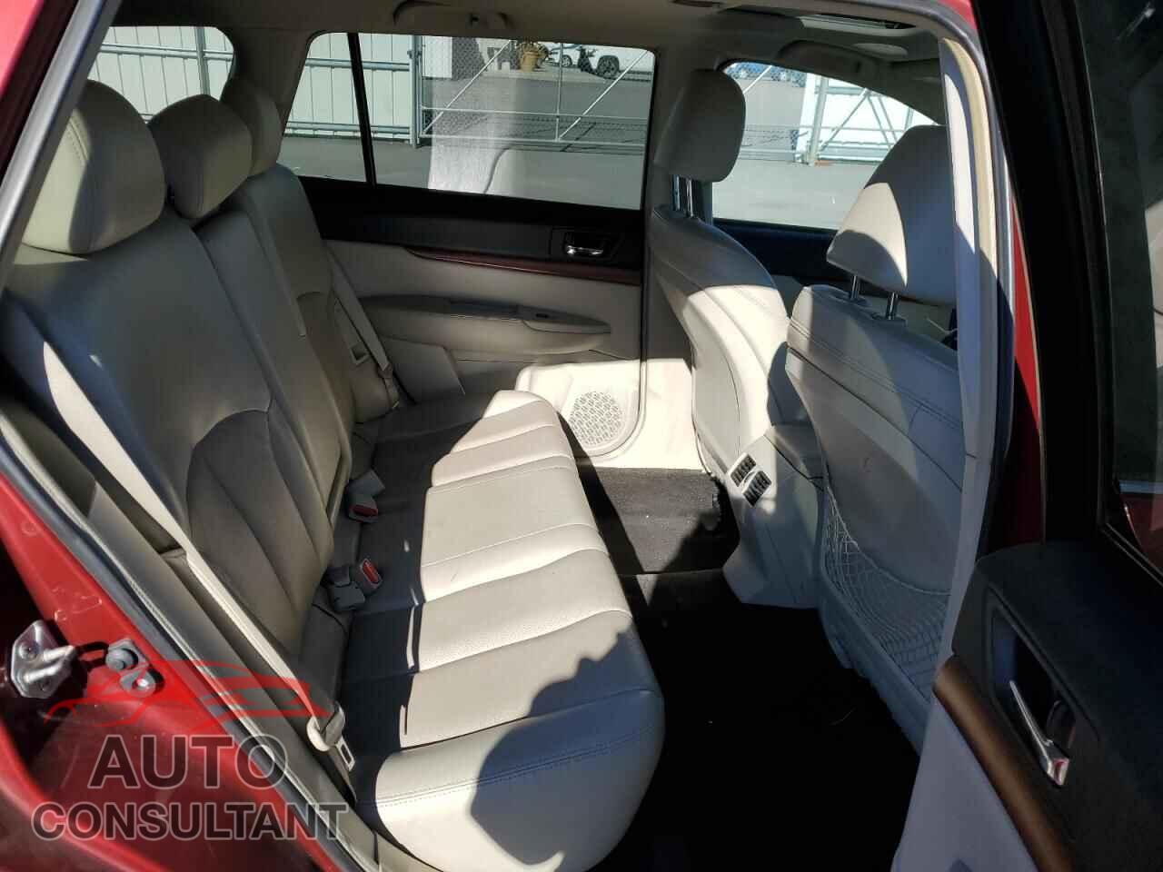 SUBARU OUTBACK 2014 - 4S4BRBLC7E3200973