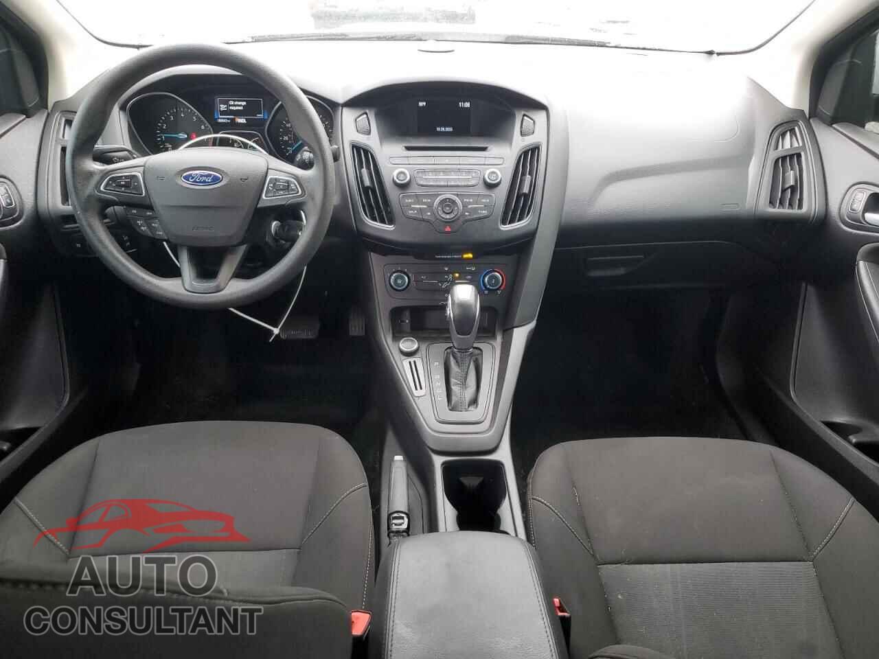 FORD FOCUS 2015 - 1FADP3F28FL214870