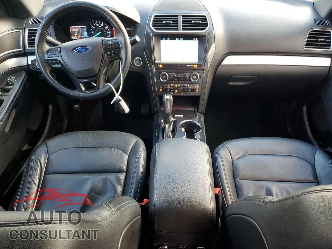 FORD EXPLORER 2017 - 1FM5K8D88HGE26290