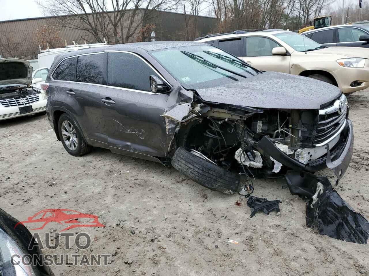 TOYOTA HIGHLANDER 2015 - 5TDBKRFH1FS157773