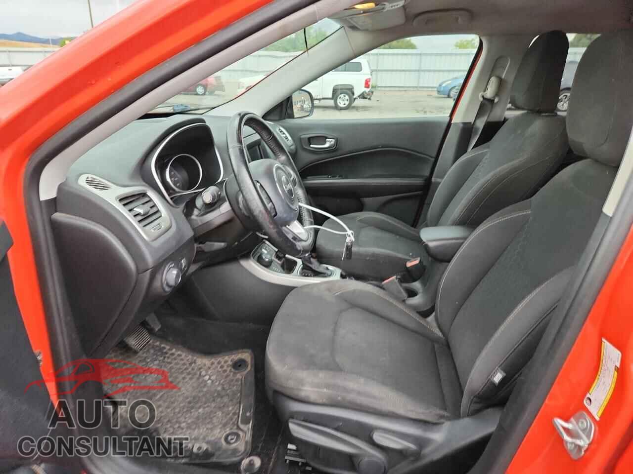 JEEP COMPASS 2019 - 3C4NJDAB5KT656128