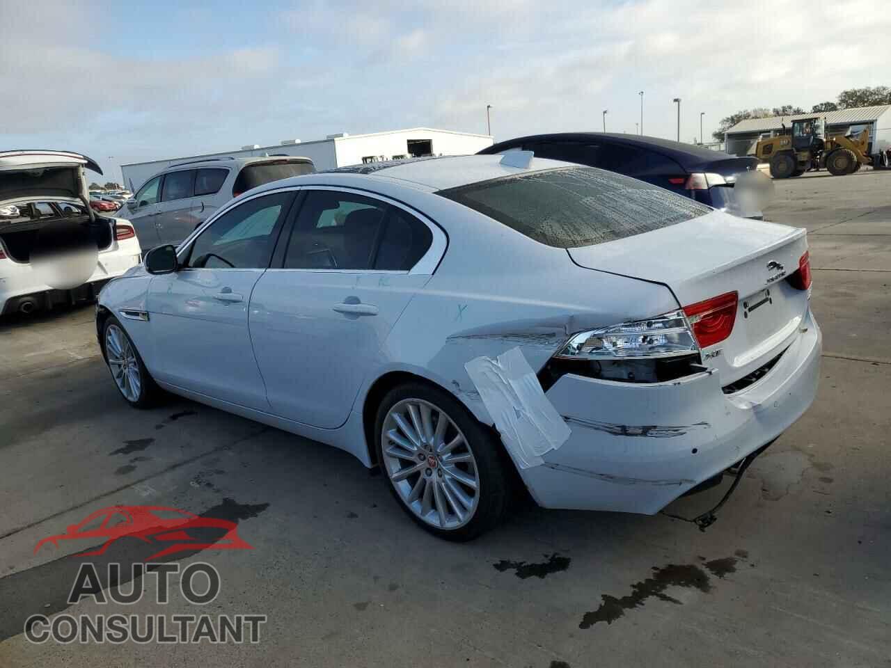 JAGUAR XE 2018 - SAJAN4EV8JCP17331