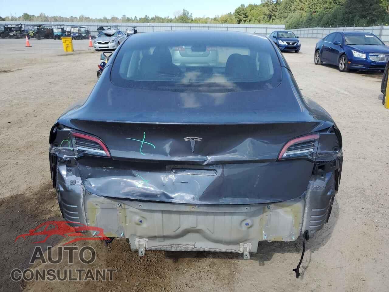 TESLA MODEL 3 2023 - 5YJ3E1EA8PF705758
