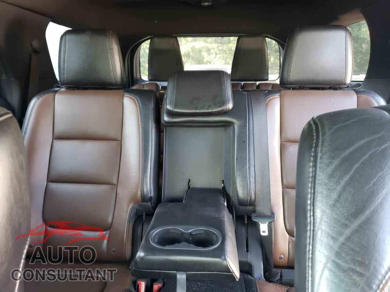 FORD EXPLORER 2011 - 1FMHK8F89BGA20648
