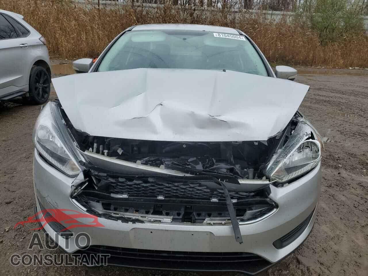 FORD FOCUS 2017 - 1FADP3F28HL280354