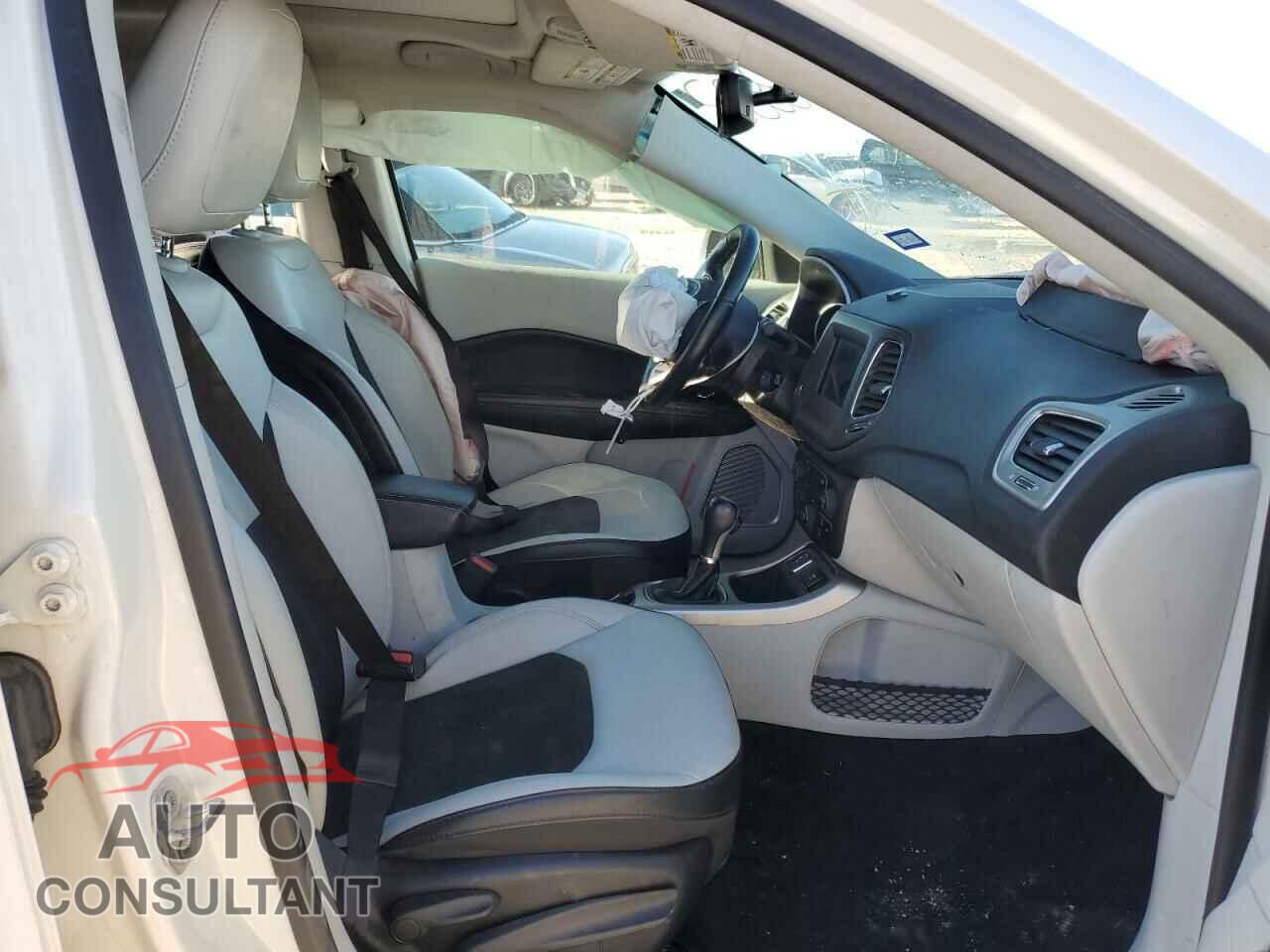 JEEP COMPASS 2019 - 3C4NJCBB0KT736851