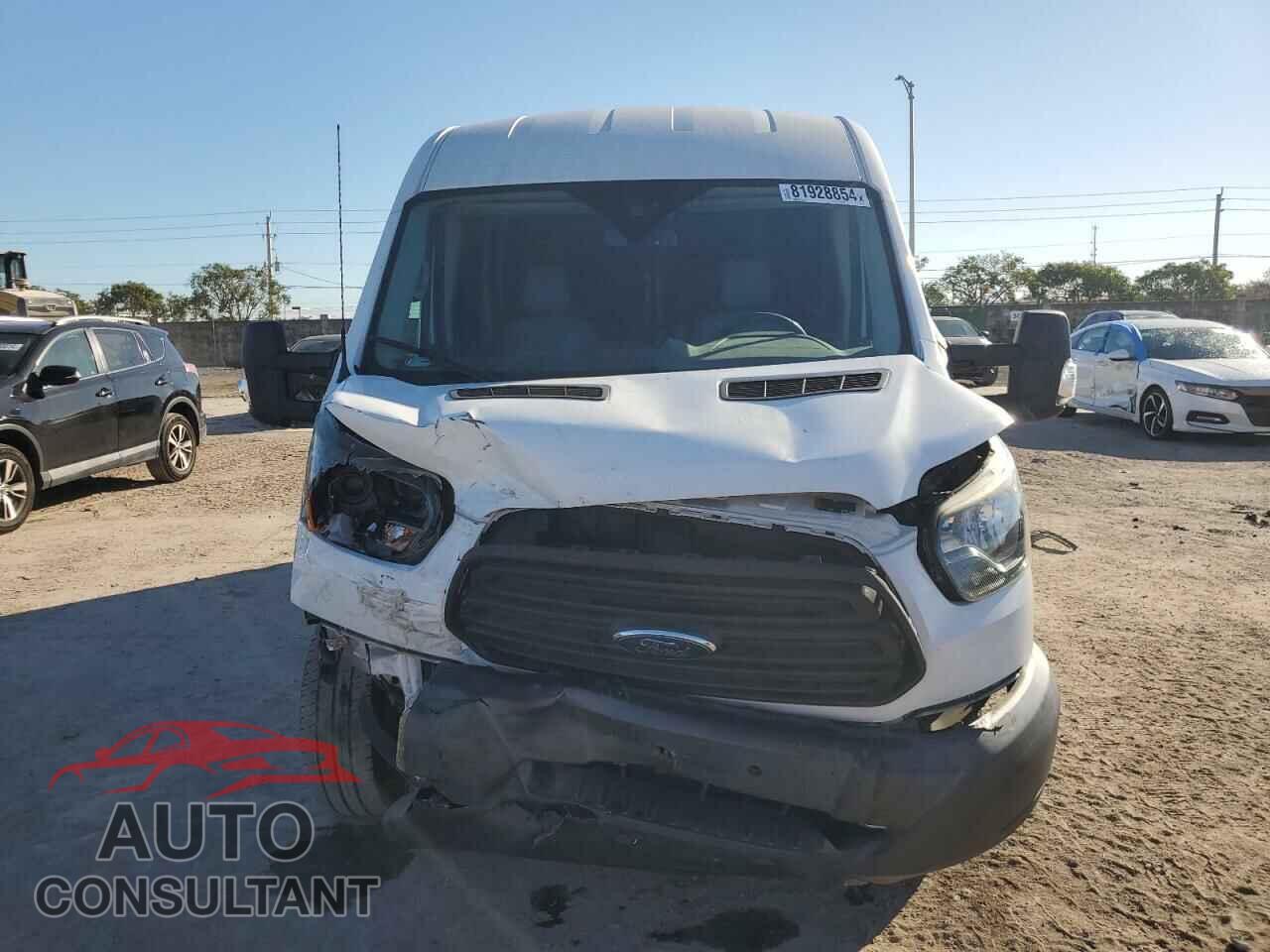 FORD TRANSIT 2017 - 1FTYR2CM9HKA04129
