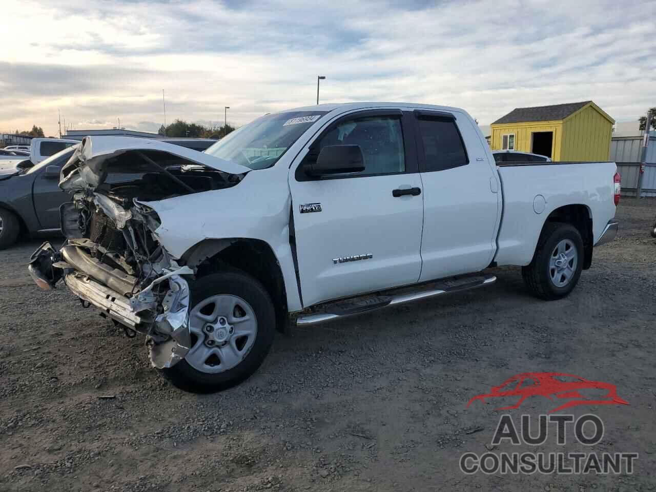 TOYOTA TUNDRA 2017 - 5TFRY5F10HX220013