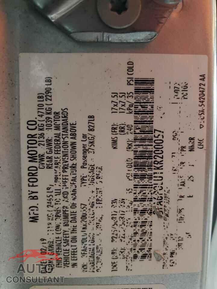 FORD FUSION 2019 - 3FA6P0LU1KR200057