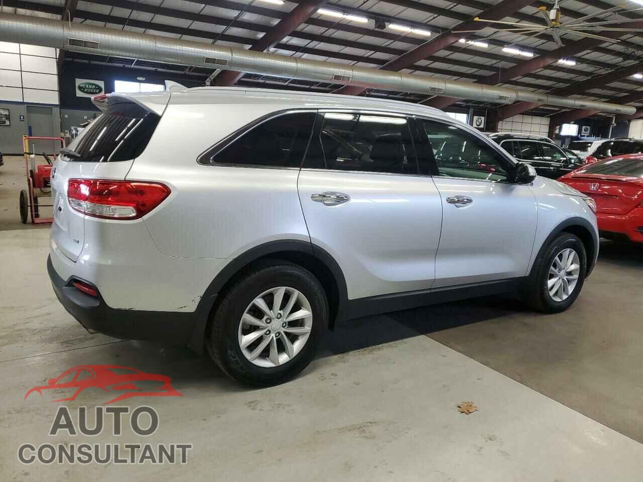 KIA SORENTO 2017 - 5XYPG4A38HG319081