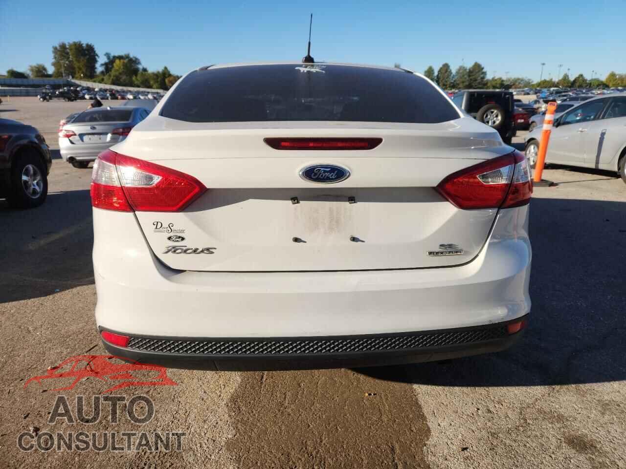 FORD FOCUS 2014 - 1FADP3F22EL460909