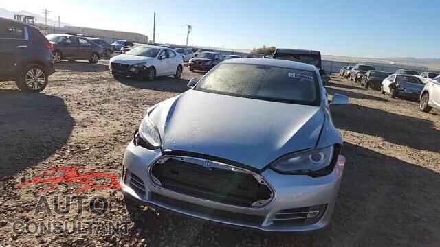 TESLA MODEL S 2013 - 5YJSA1AG2DFP09401