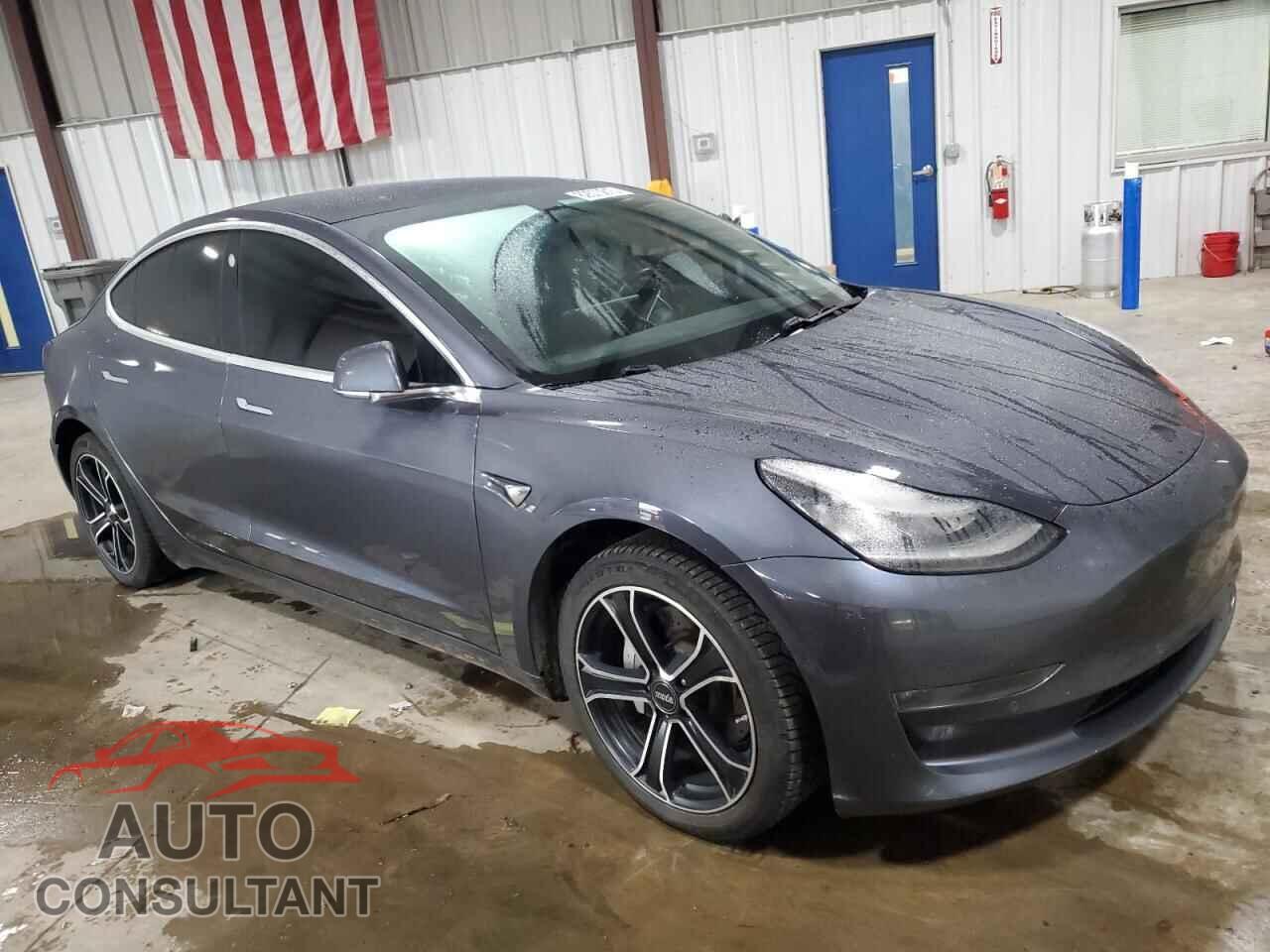 TESLA MODEL 3 2018 - 5YJ3E1EB4JF087354
